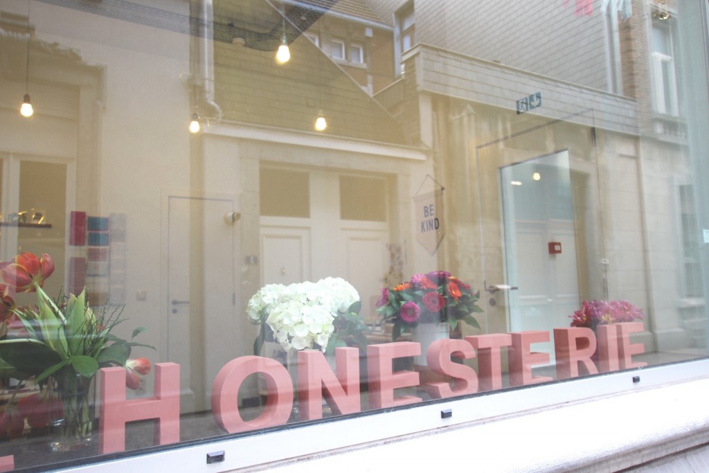 L'honesterie _ boutique pop up à Liège pour mieux vivre et mieux consommer (décoration, produits beauté, livres...)